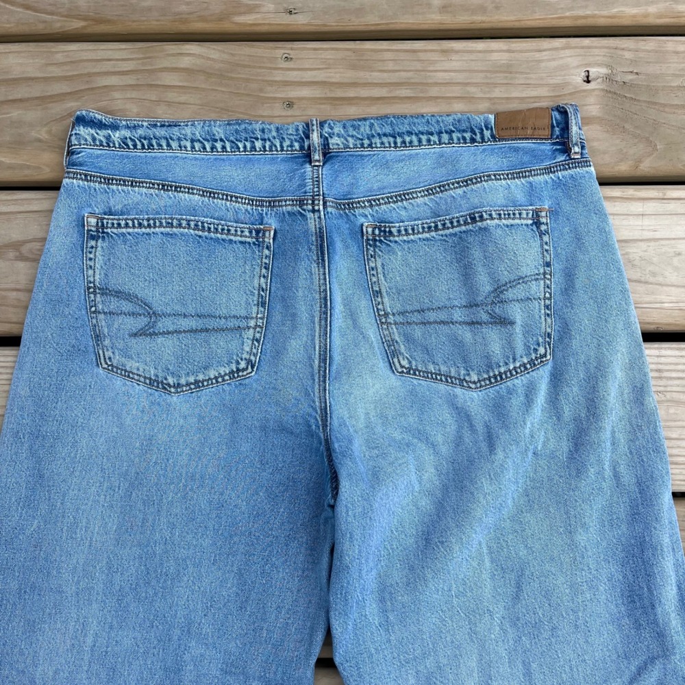 American Eagle Jeans Low Rise Skater Wide Leg Light Wash 100% Cotton Size 16 - Picture 4 of 7
